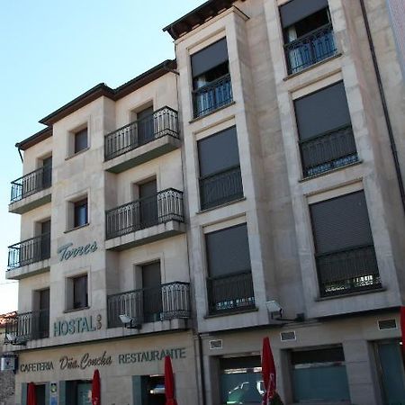 Hostal Torres San Leonardo de Yagüe Eksteriør bilde